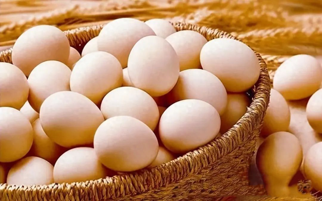 多吃雞蛋對“腎臟”不好？提醒：若不想腎結(jié)節(jié)，平時多吃4種食物