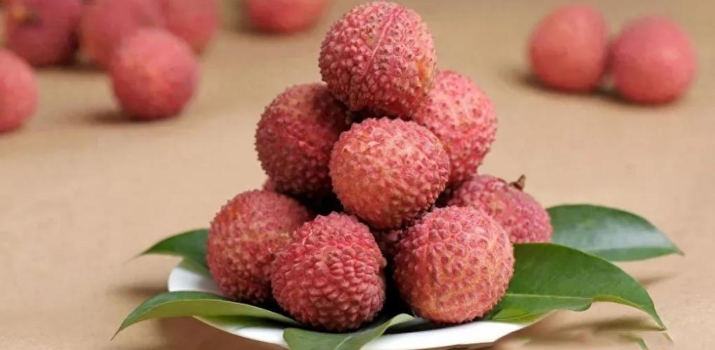 荔枝是血脂“催化劑”？醫(yī)生建議：若想血脂正常，2種水果少吃