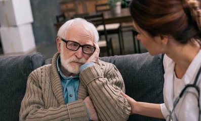 老人長(zhǎng)不長(zhǎng)壽，先看他的血壓范圍？尤其65歲后，血壓別超這個(gè)范圍