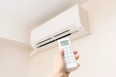 調(diào)查發(fā)現(xiàn)，在空調(diào)房里待滿8小時(shí)的人，可能要面對這5種“危害”