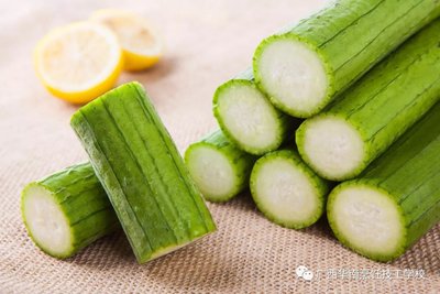 研究發(fā)現(xiàn)：經(jīng)常吃絲瓜腎病患者，用不了多久，身體或出現(xiàn)7個(gè)變化